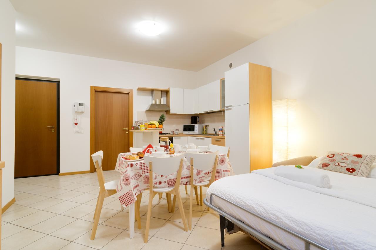 B&B And Apartments Al Duomo Trento Exterior photo